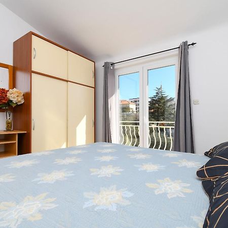 Apartments Biserka - 50 M From Beach Trogir Extérieur photo