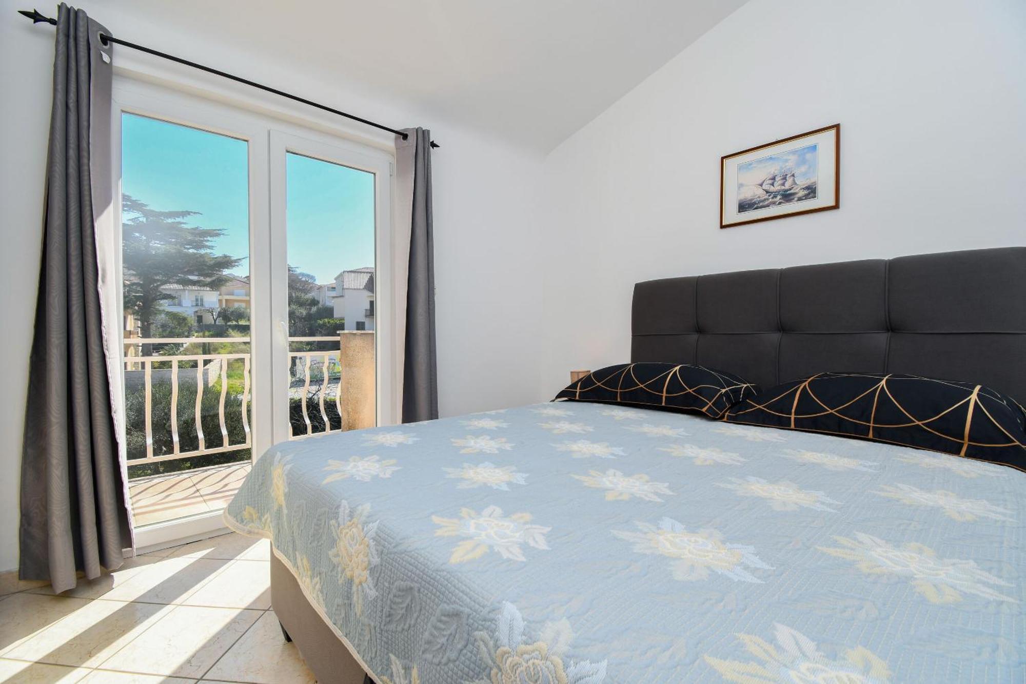 Apartments Biserka - 50 M From Beach Trogir Extérieur photo