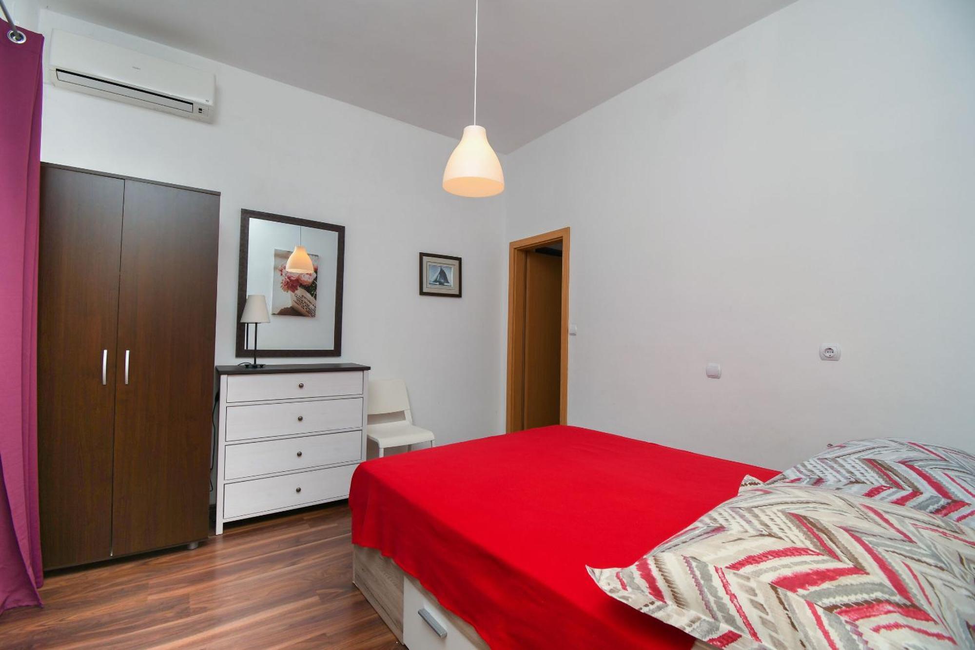 Apartments Biserka - 50 M From Beach Trogir Extérieur photo