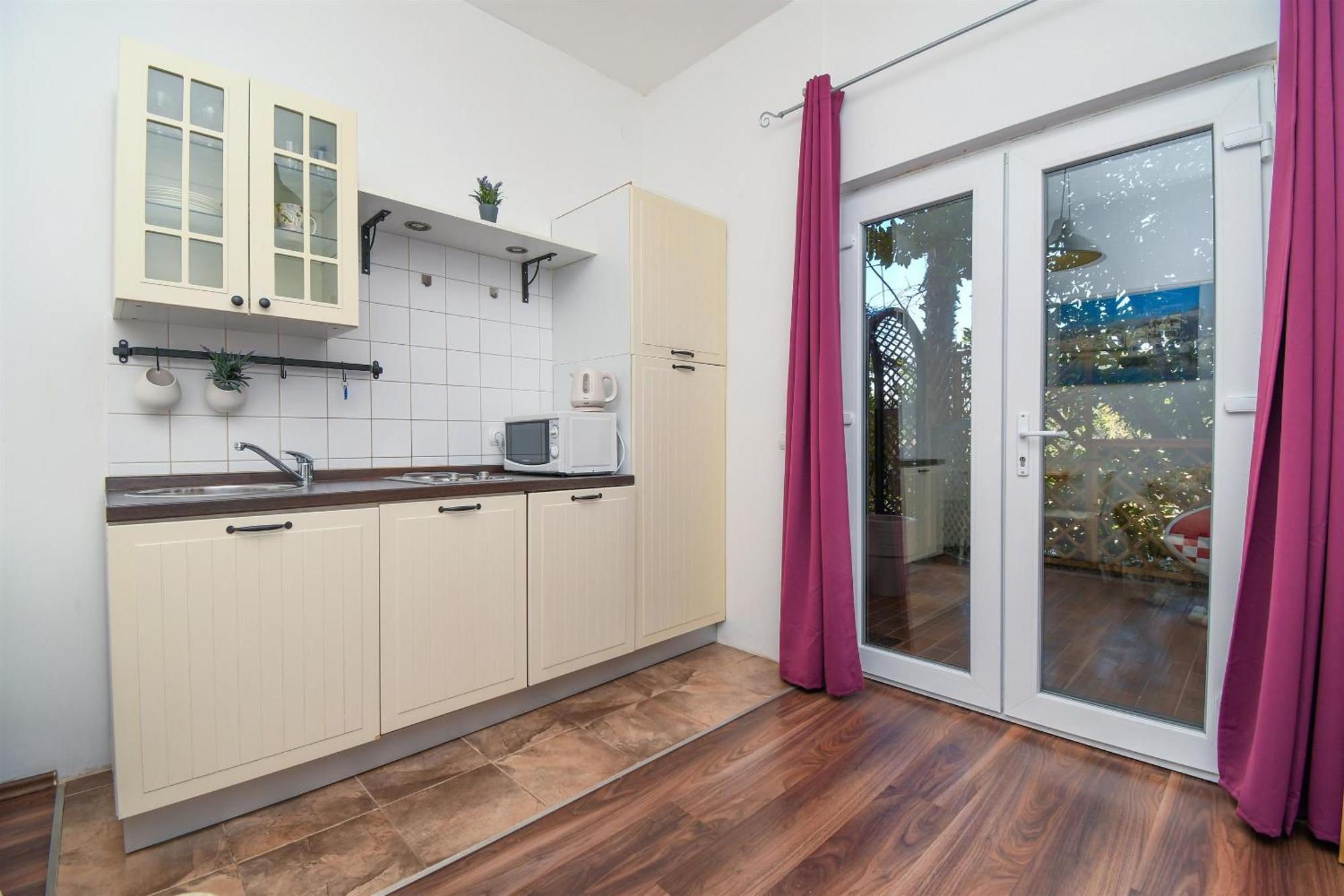 Apartments Biserka - 50 M From Beach Trogir Extérieur photo