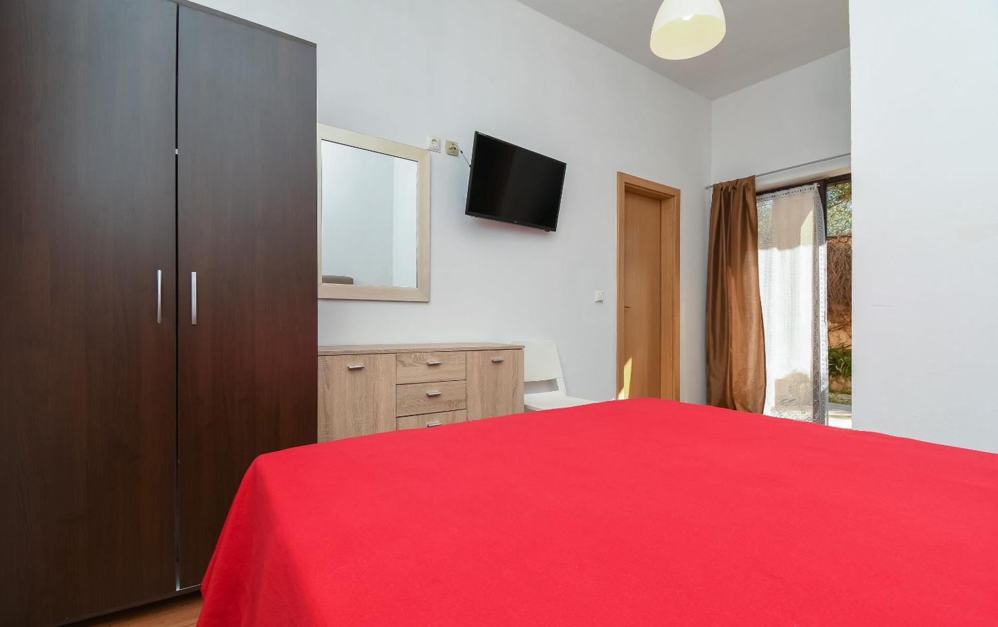 Apartments Biserka - 50 M From Beach Trogir Extérieur photo